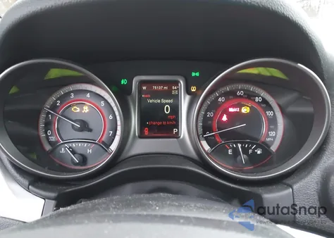 2017 Dodge Journey Crossroad Plus Awd z USA, uszkodzony, nr VIN 3C4PDDGG1HT539917